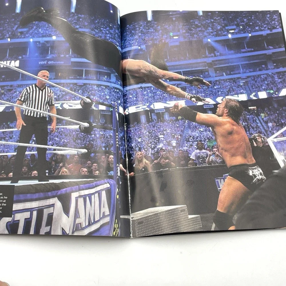WWE Undertaker 25 Years Of The Deadman 2015 Collector's Edition Magazine